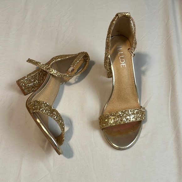Shoes - Gold Glitter Heels
